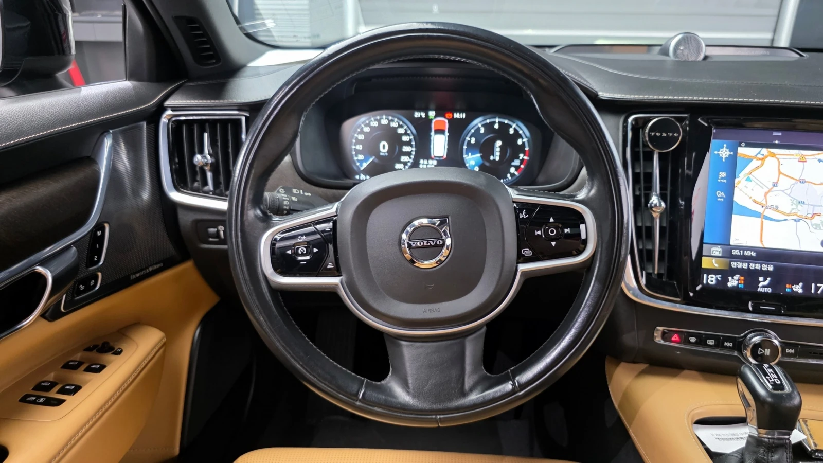 Volvo V90 2.0 T5 AWD, снимка 10 - Автомобили и джипове - 55122166