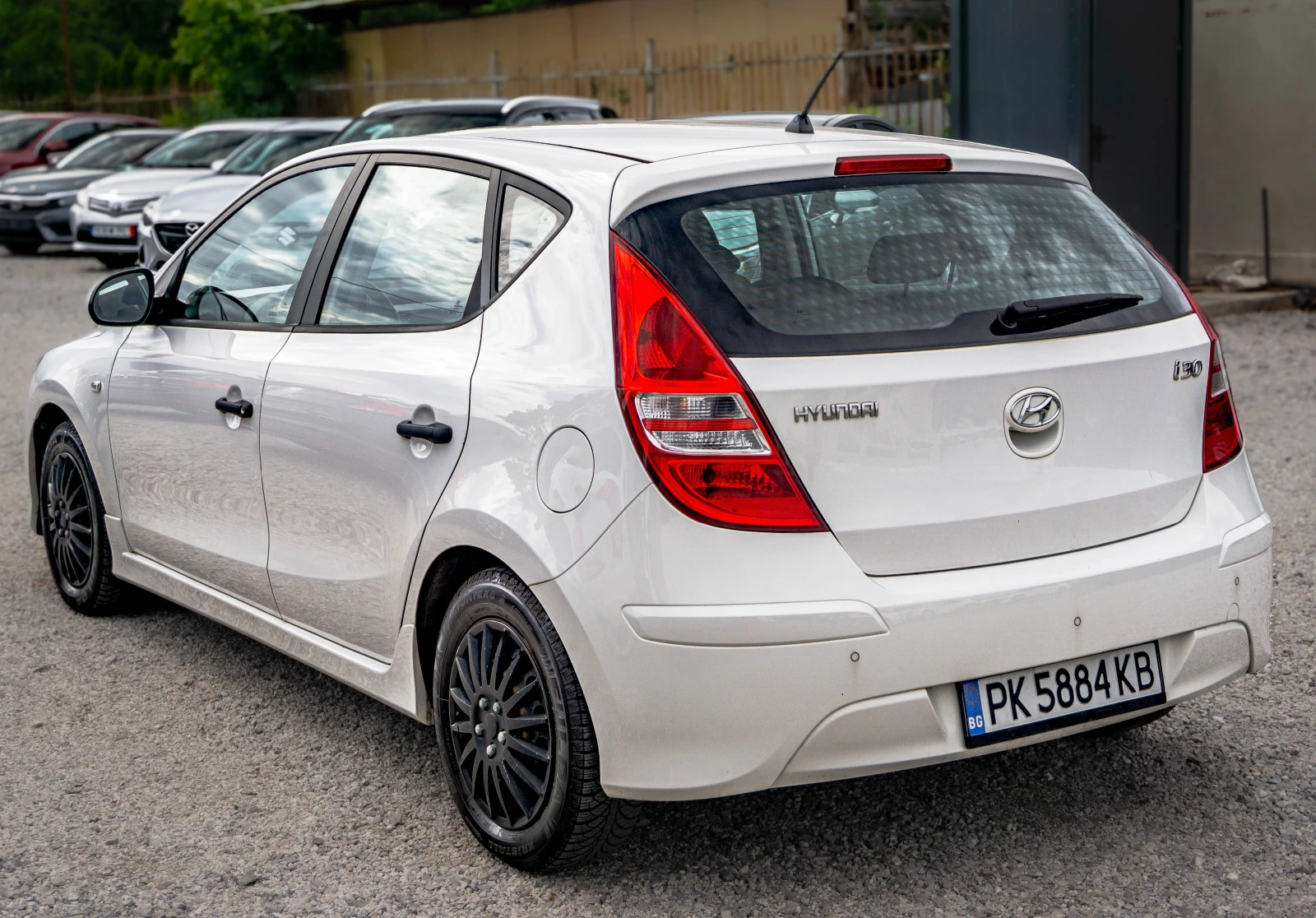 Hyundai I30 1.4 бензин, снимка 6 - Автомобили и джипове - 55135751