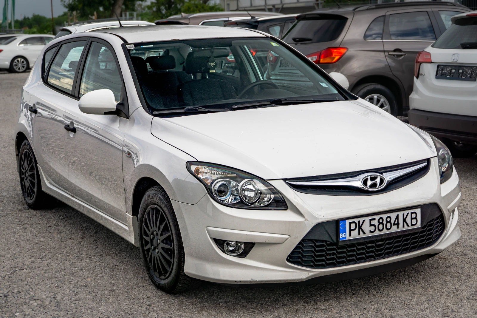 Hyundai I30 1.4 бензин, снимка 3 - Автомобили и джипове - 55135751