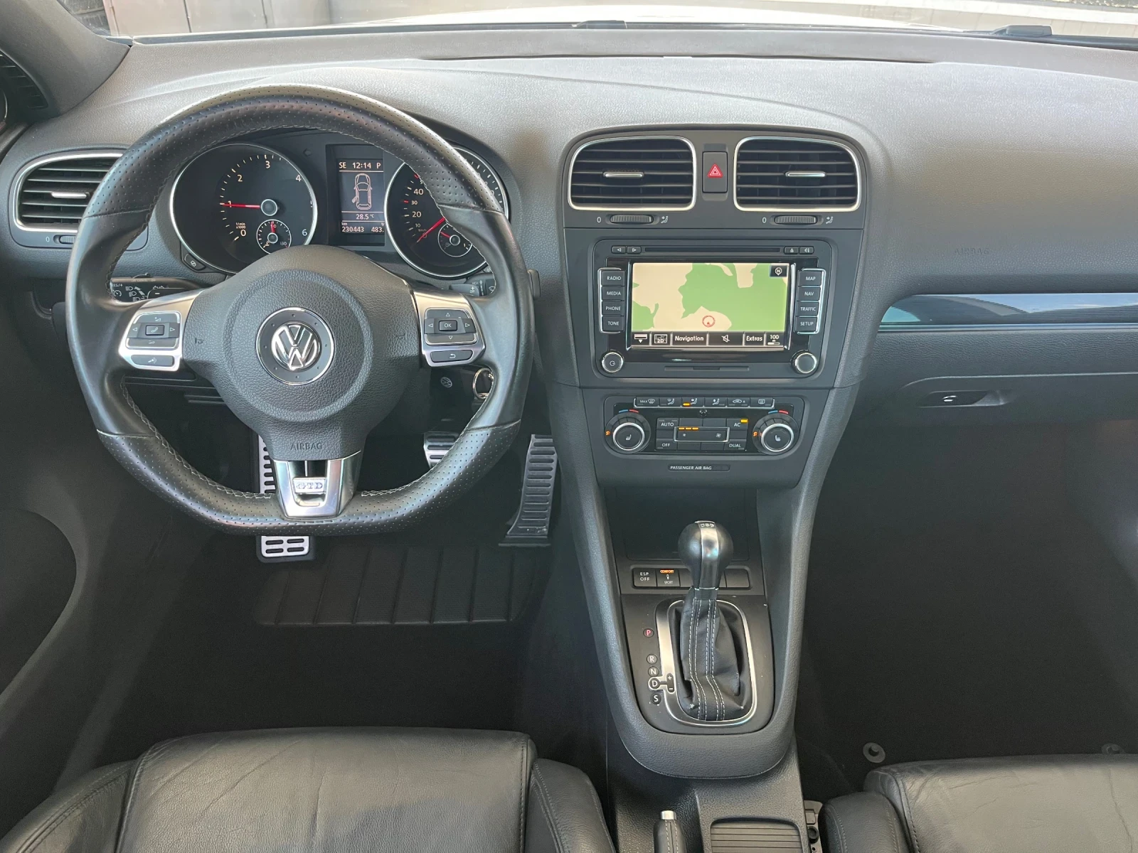 VW Golf 2.0 GTD/DSG, снимка 8 - Автомобили и джипове - 55351076