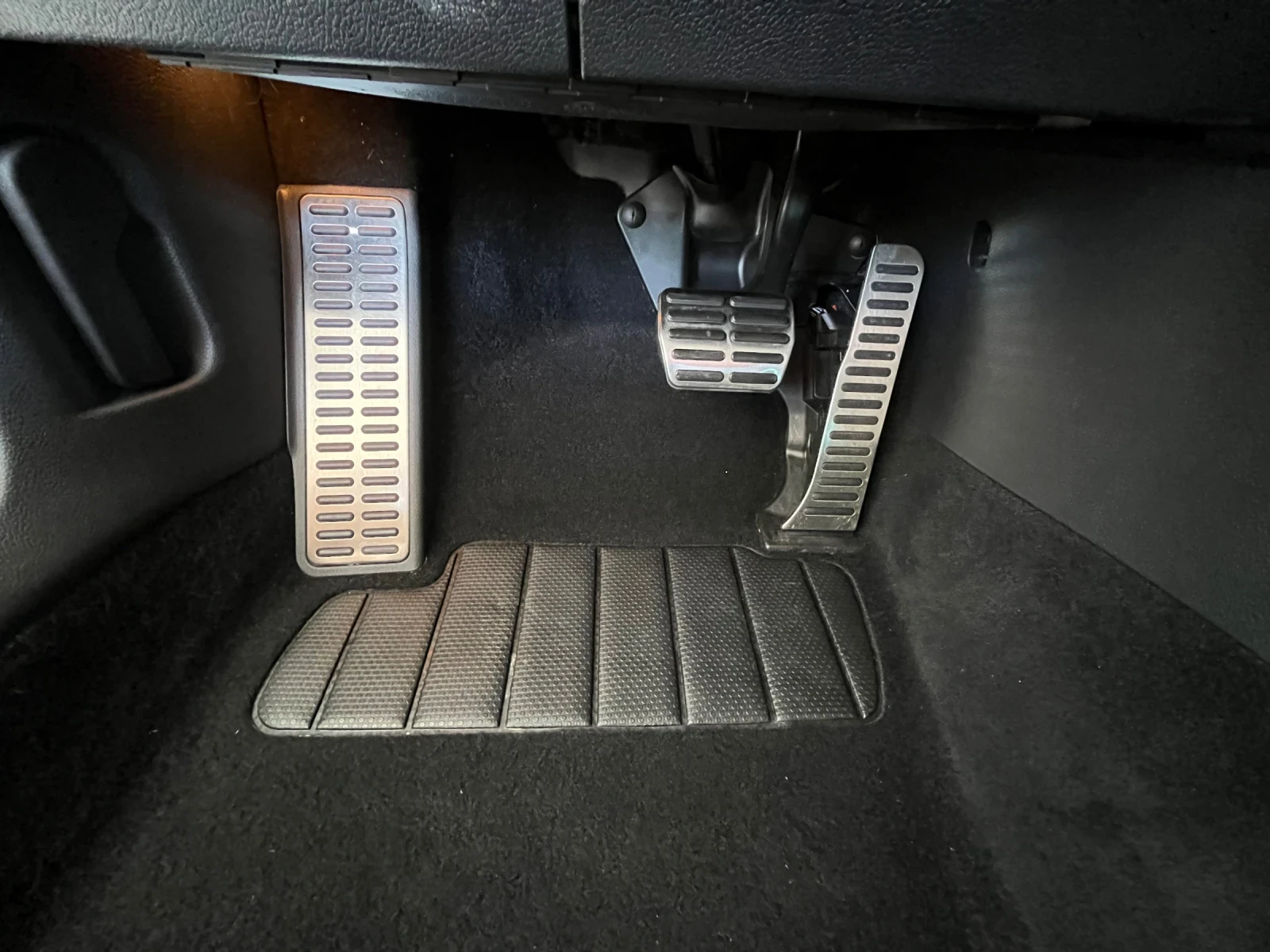 VW Golf 2.0 GTD/DSG, снимка 13 - Автомобили и джипове - 55351076