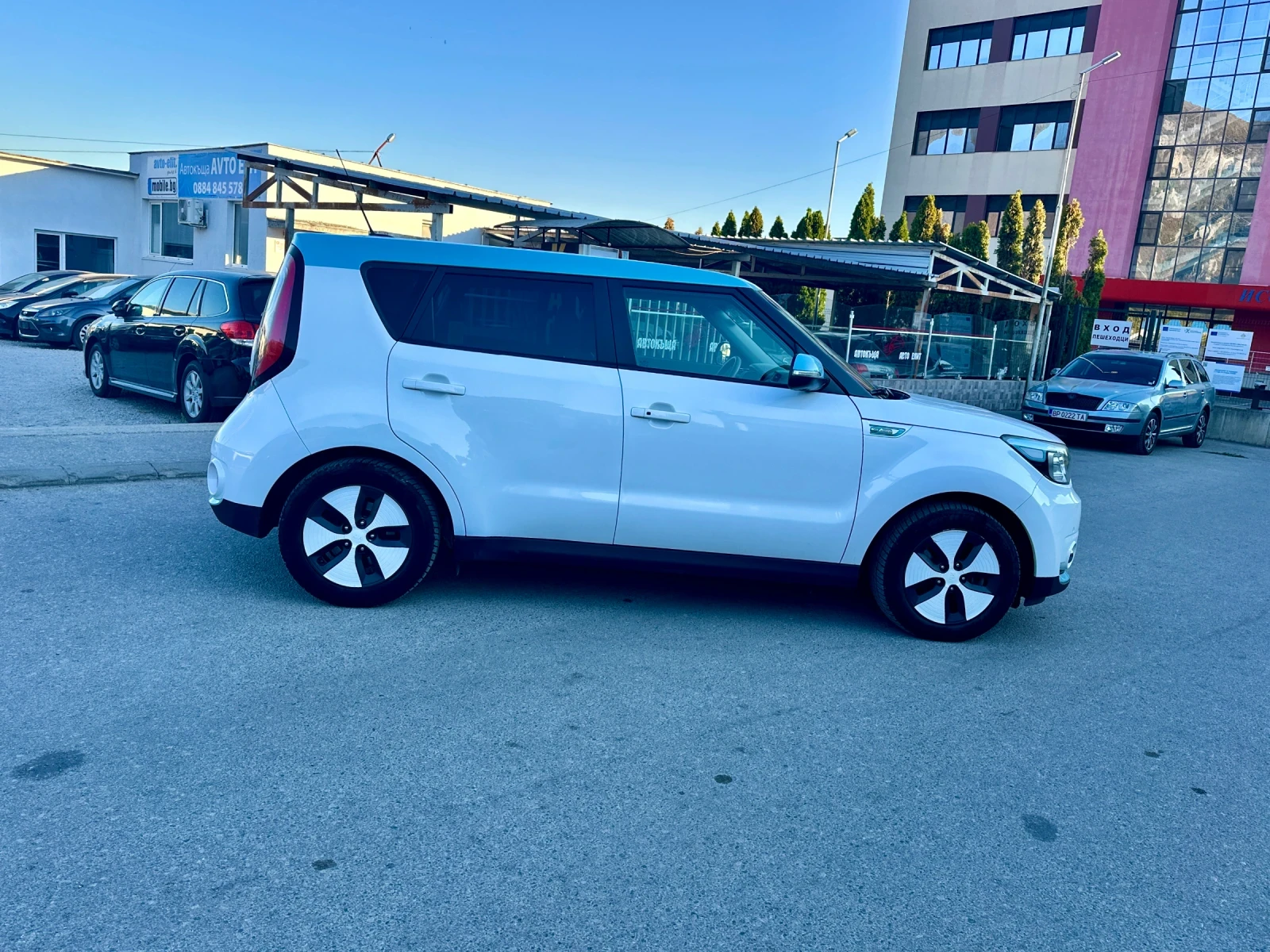 Kia Soul ECO ELECTRIC , снимка 4 - Автомобили и джипове - 56111437