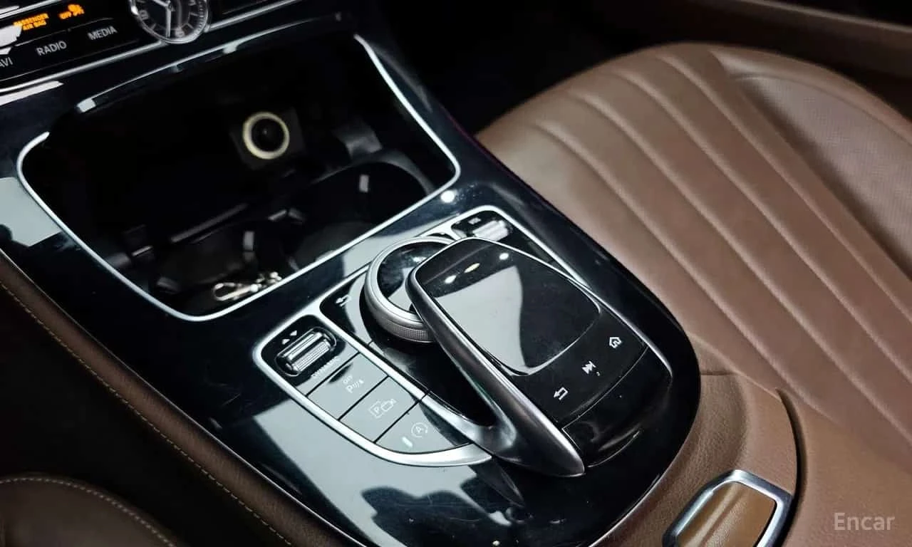 Mercedes-Benz E 400 4MATIC Exclusive * ����� �� ����������� | Mobile.bg � ����������� 17
