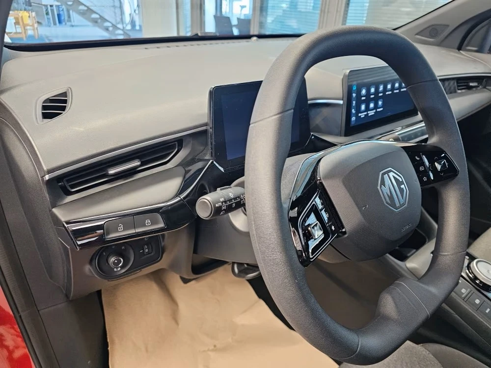 Mg 3 CAMERA/ NAVI / , снимка 10 - Автомобили и джипове - 56621134