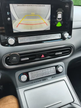 Hyundai Kona Premium 64kw, снимка 14