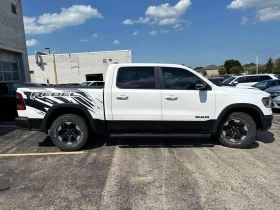 Dodge RAM 1500 Rebel/CARFAX/КОЖА/5.7/ВЪЗДУШНО ОКАЧВАНЕ/КЛИП, снимка 3