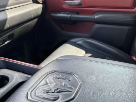 Dodge RAM 1500 Rebel/CARFAX/КОЖА/5.7/ВЪЗДУШНО ОКАЧВАНЕ/КЛИП, снимка 12