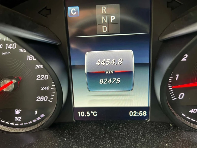 Mercedes-Benz GLC * 300 * CARFAX * БЕЗ ПЪРВОНАЧАЛНА ВНОСКА, снимка 8 - Автомобили и джипове - 53304401