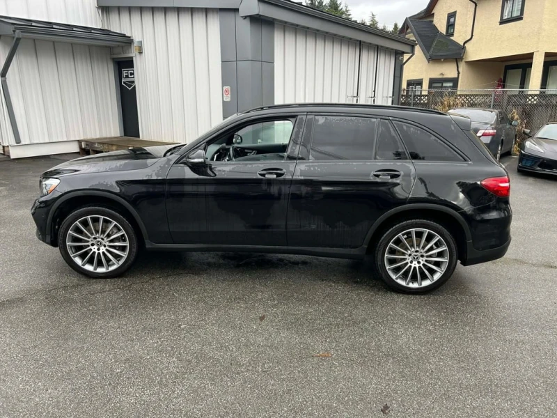 Mercedes-Benz GLC * 300 * CARFAX * БЕЗ ПЪРВОНАЧАЛНА ВНОСКА, снимка 2 - Автомобили и джипове - 53304401