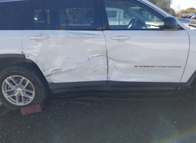 Jeep Grand cherokee L* LAREDO* 4x4* 3.6, снимка 8 - Автомобили и джипове - 53596615