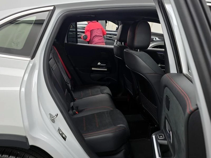 Mercedes-Benz GLA 45 AMG 2.0 139980 306 hp Automatic, снимка 9 - Автомобили и джипове - 55790564