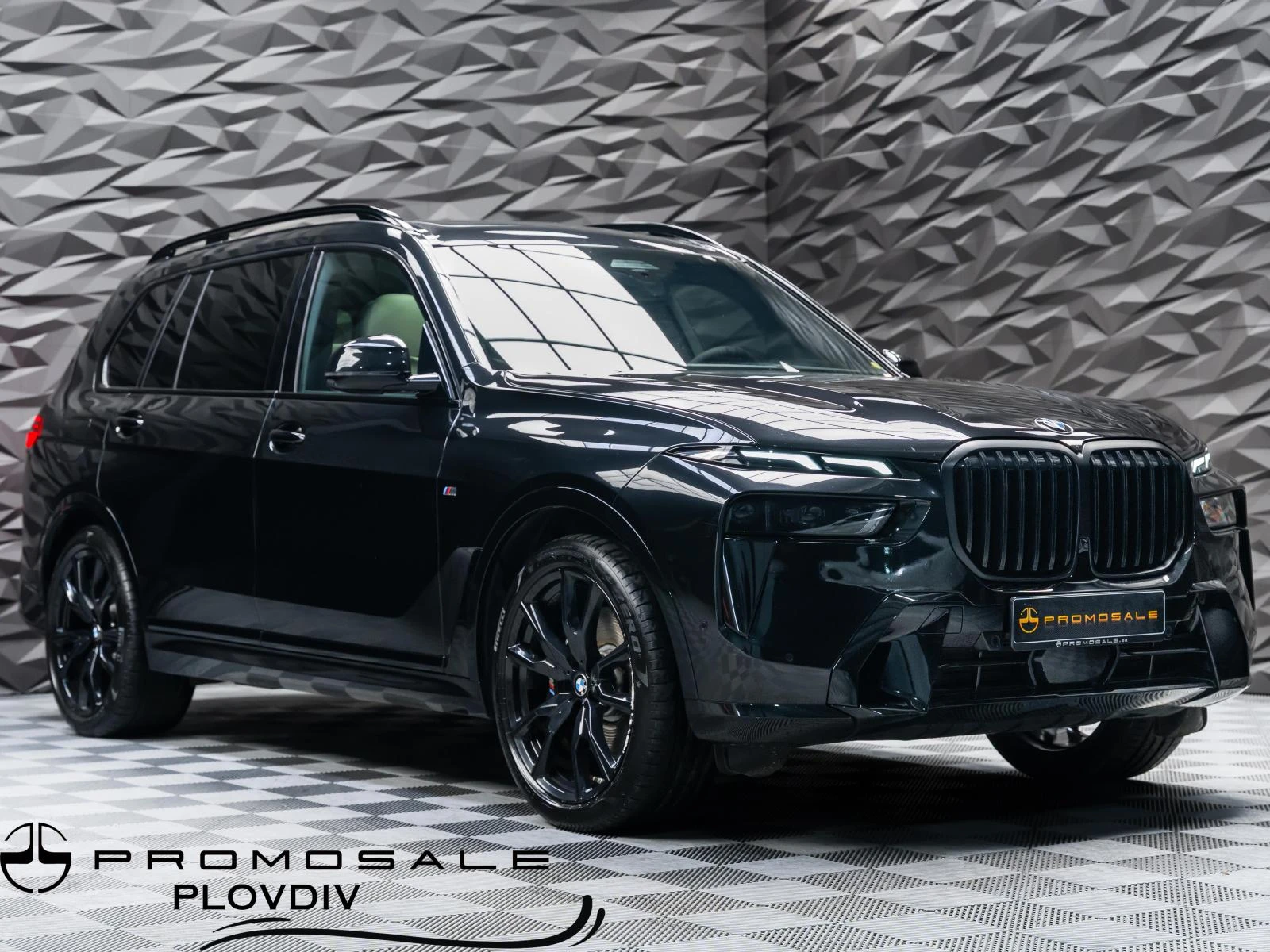 BMW X7 XDRIVE* M-PACK* H&K* 360* Pano* HUD* Подгрев* Кожа, снимка 1