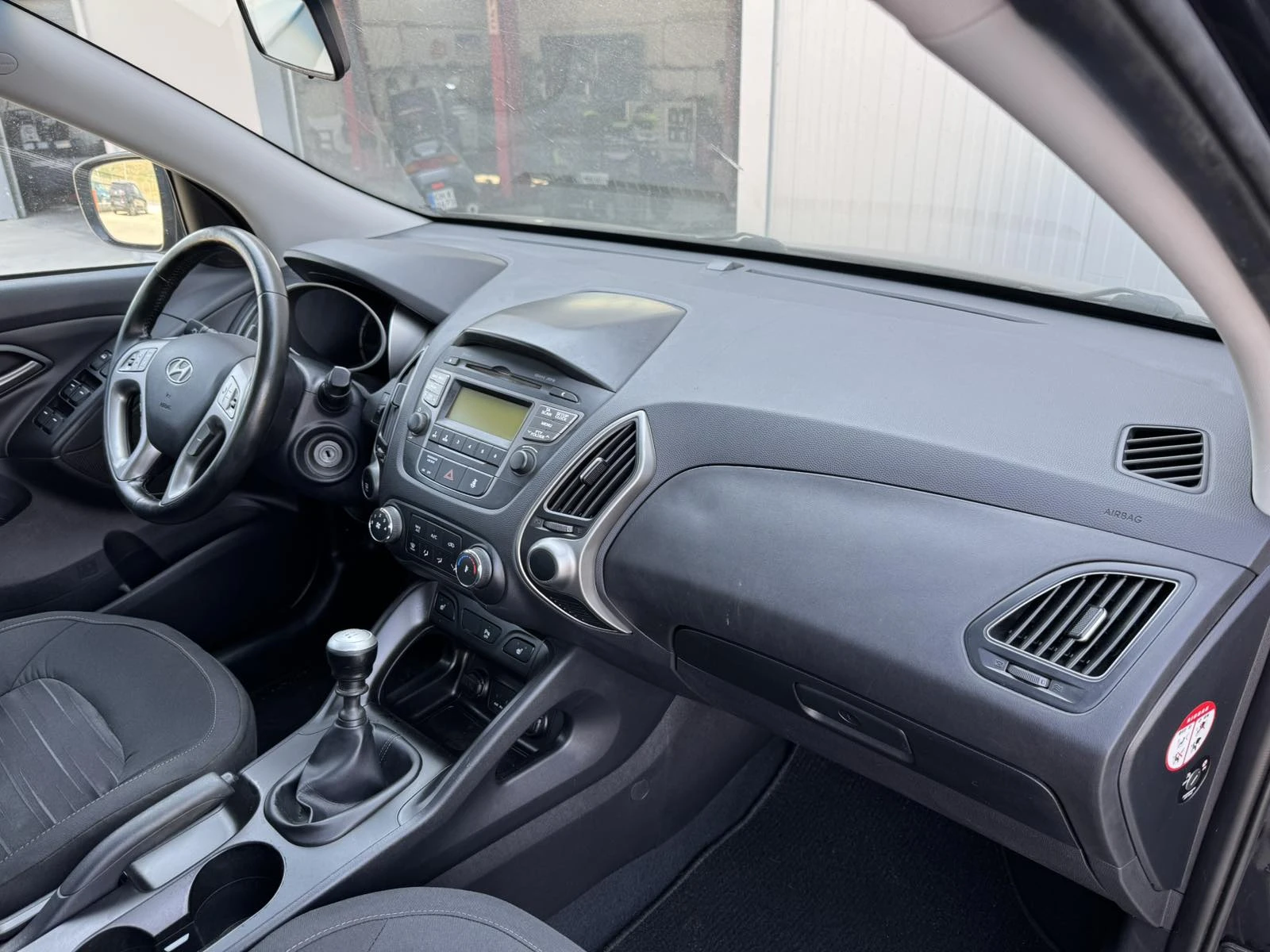 Hyundai IX35 D* 1.7* 116ps* 6ск* 161хл.к Климатроник* Парктрони - изображение 10