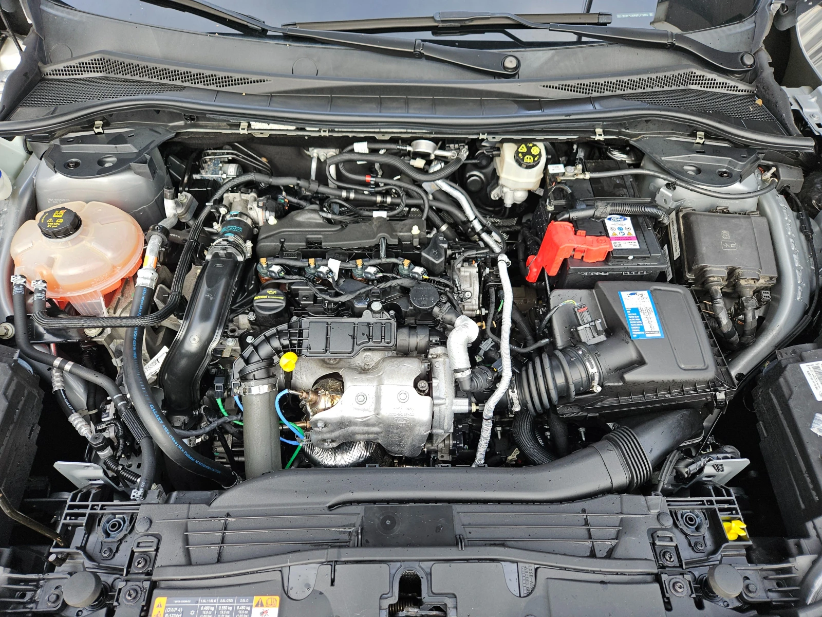 Ford Kuga 1.5TDCI/TITANIUM/CARPLAY/LED/NAVI/БЛУТУТ/EURO6/ТОП - изображение 8