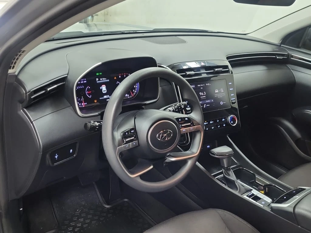 Hyundai Tucson * ESSENTIAL * CARFAX * ЦЕНА ДО БЪЛГАРИЯ - изображение 9