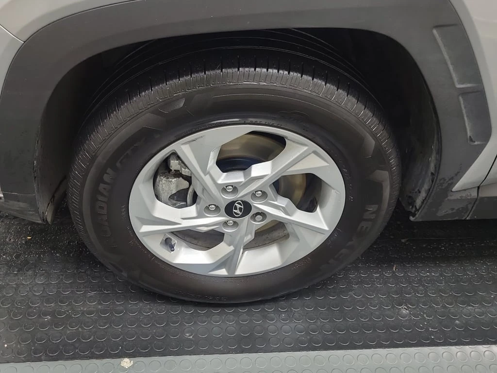 Hyundai Tucson * ESSENTIAL * CARFAX * ЦЕНА ДО БЪЛГАРИЯ - изображение 8