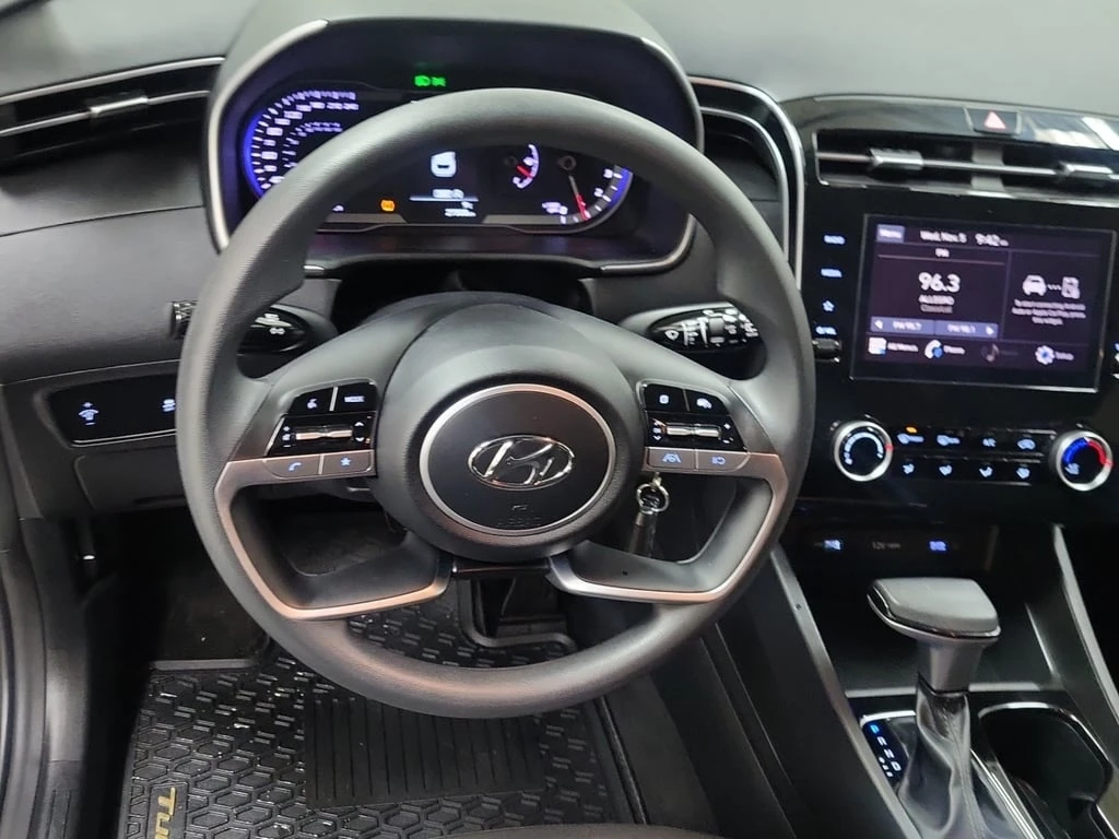 Hyundai Tucson * ESSENTIAL * CARFAX *    | Mobile.bg   12