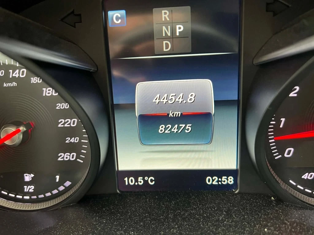 Mercedes-Benz GLC * 300 * CARFAX * БЕЗ ПЪРВОНАЧАЛНА ВНОСКА - изображение 8