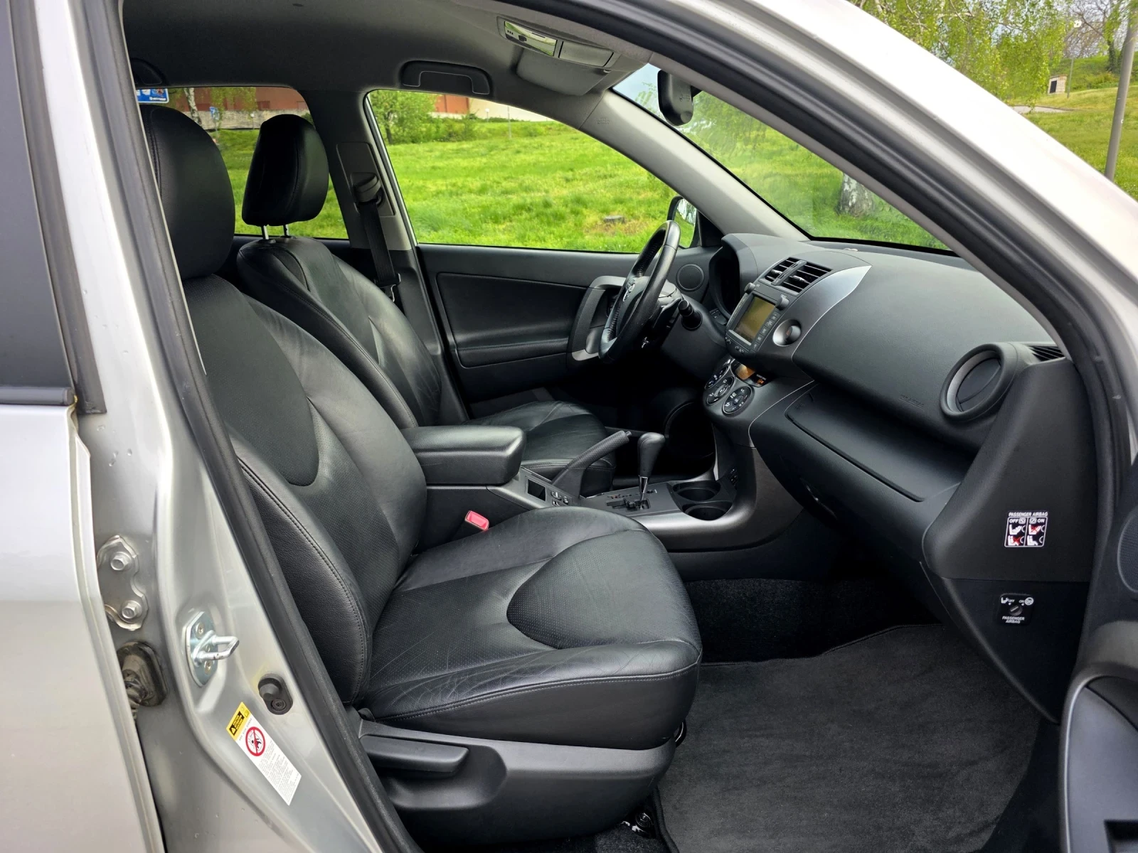 Toyota Rav4 169150км! Фейслифт, Вс.екстри!, снимка 10 - Автомобили и джипове - 54316182