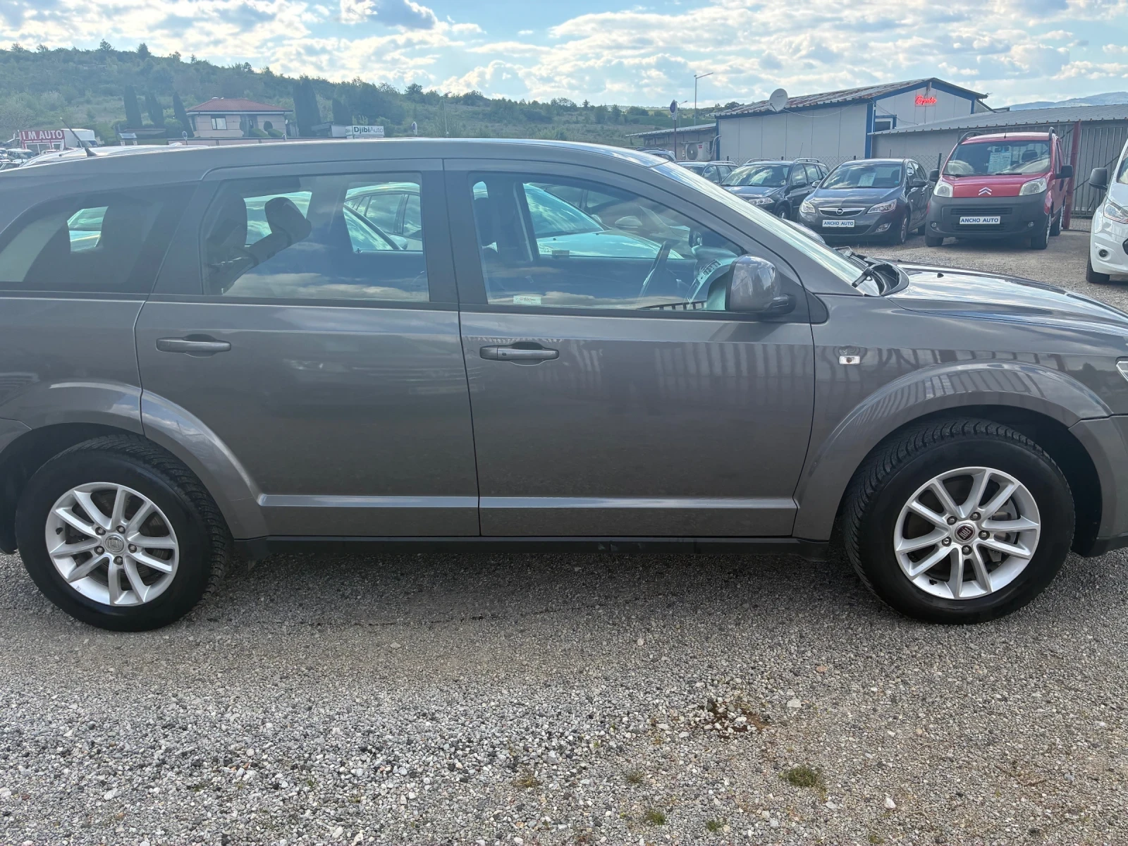 Fiat Freemont 2.0Mjet 7 места, снимка 3 - Автомобили и джипове - 54416418
