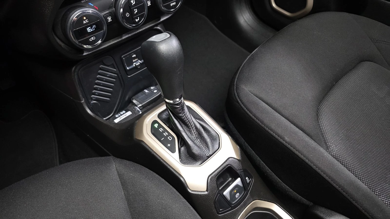 Jeep Renegade 2.4* ���* ������� �����* ������ ���� | Mobile.bg � ����������� 9