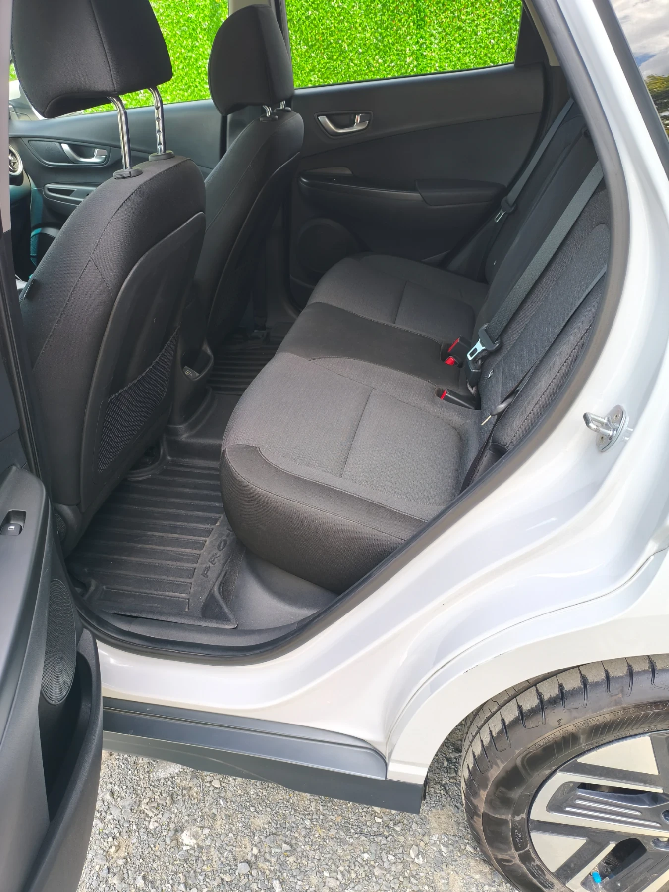 Hyundai Kona Premium 64kw, снимка 7 - Автомобили и джипове - 55399682