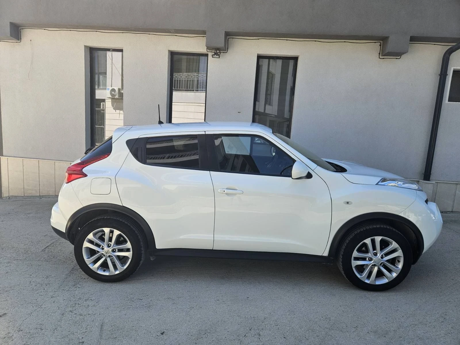 Nissan Juke, снимка 3 - Автомобили и джипове - 55914528