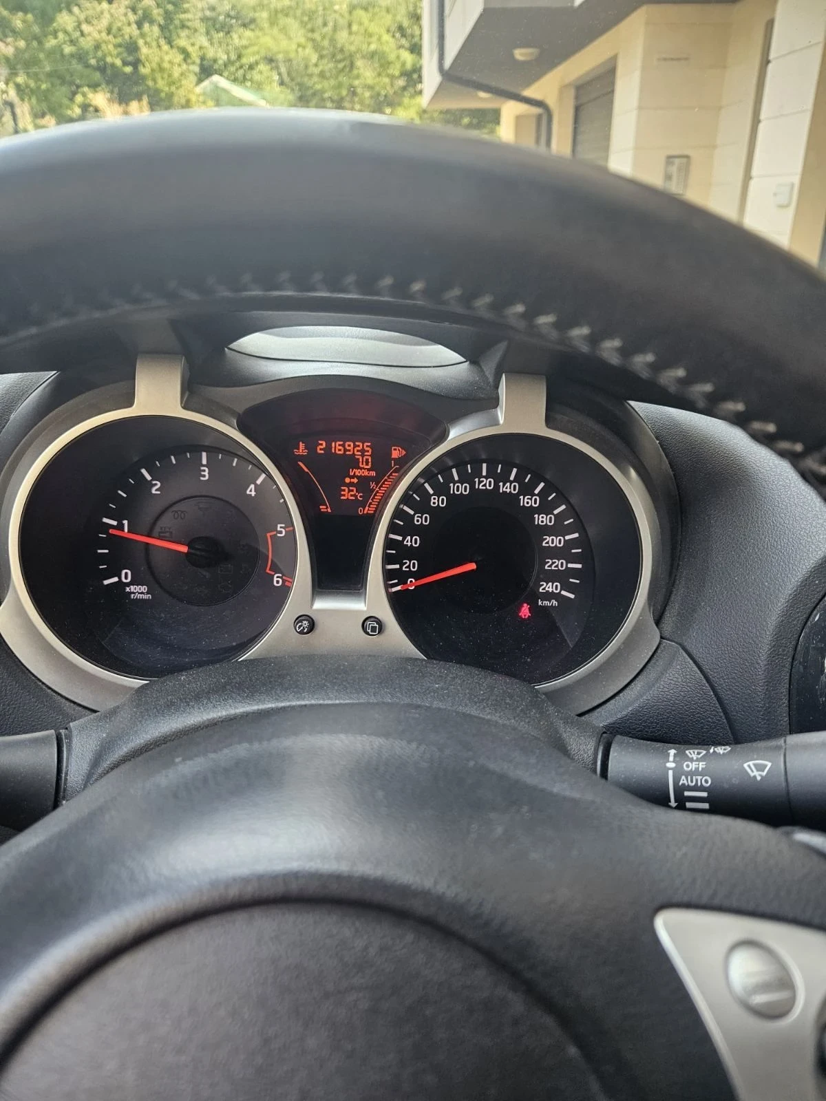 Nissan Juke, снимка 9 - Автомобили и джипове - 55914528