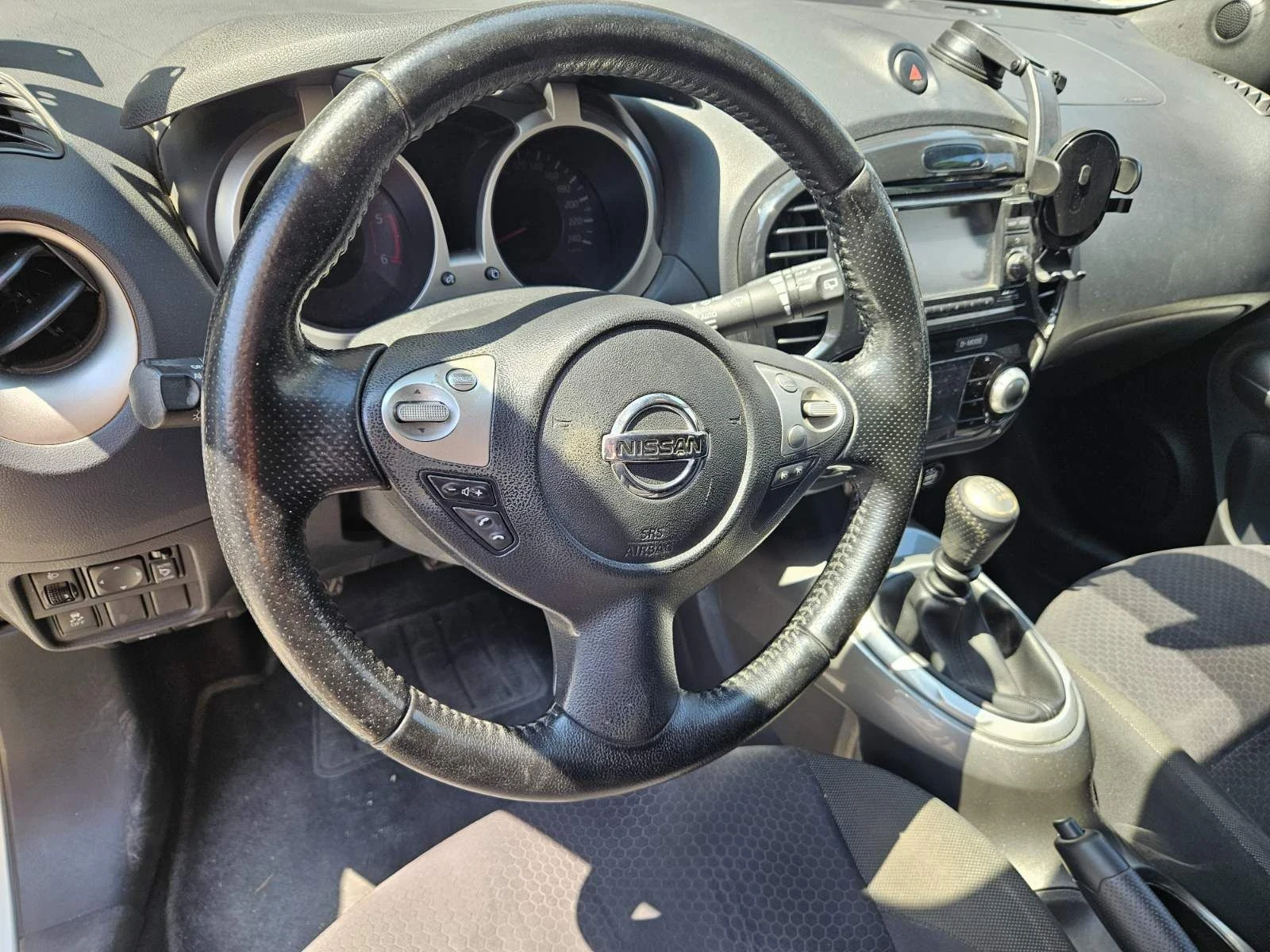 Nissan Juke, снимка 10 - Автомобили и джипове - 55914528