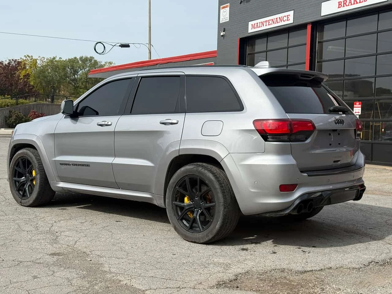Jeep Grand cherokee Trackhawk / Carfax / ������  | Mobile.bg � ����������� 10