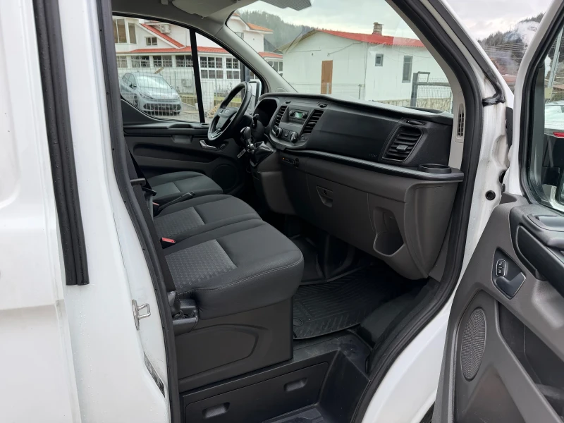 Ford Transit Custom, снимка 7 - Бусове и автобуси - 53276874