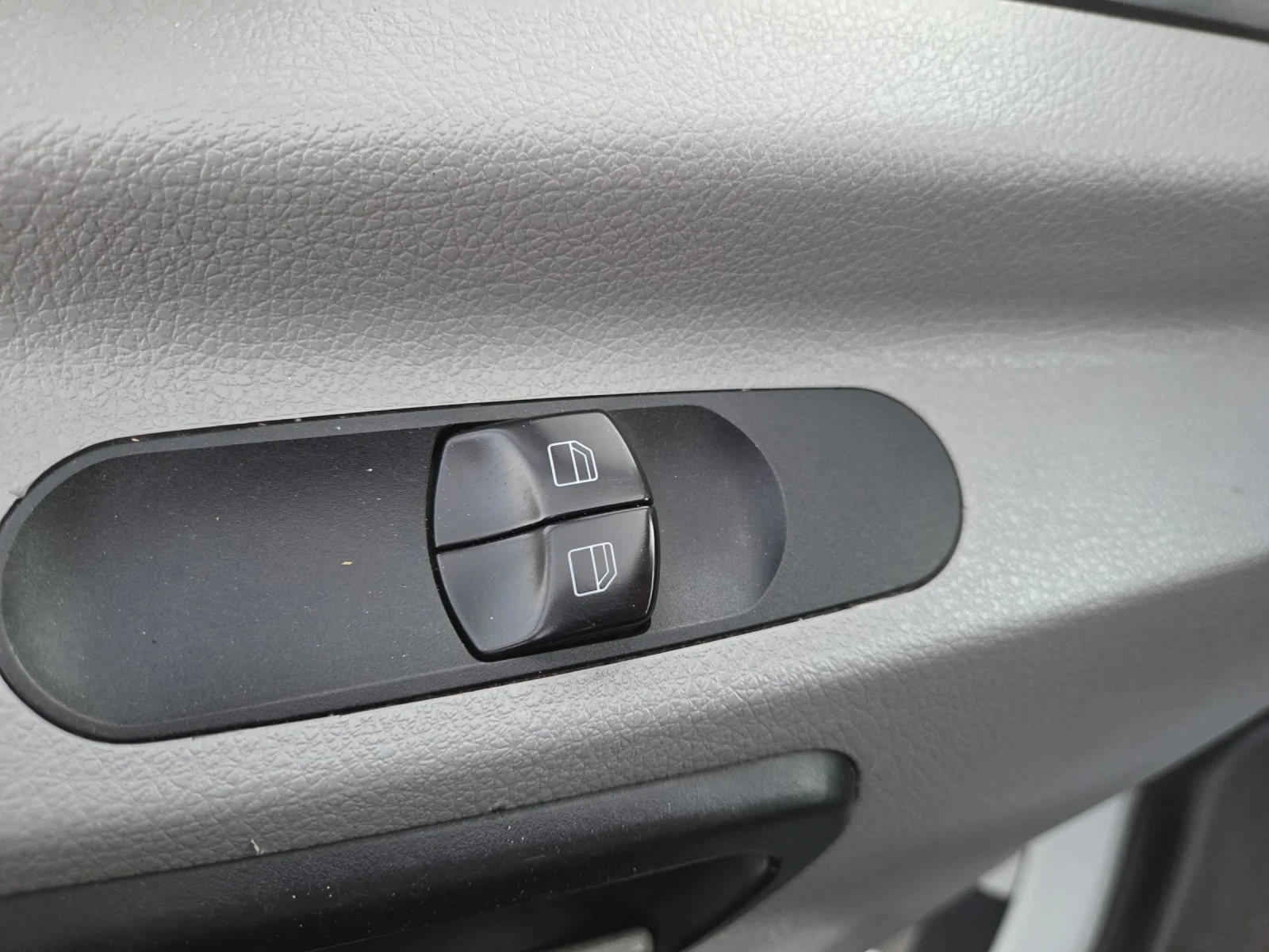 Mercedes-Benz Sprinter 515 CDI, Падащ борд, До 3.5 тона, ОМ646, снимка 12 - Бусове и автобуси - 53823147