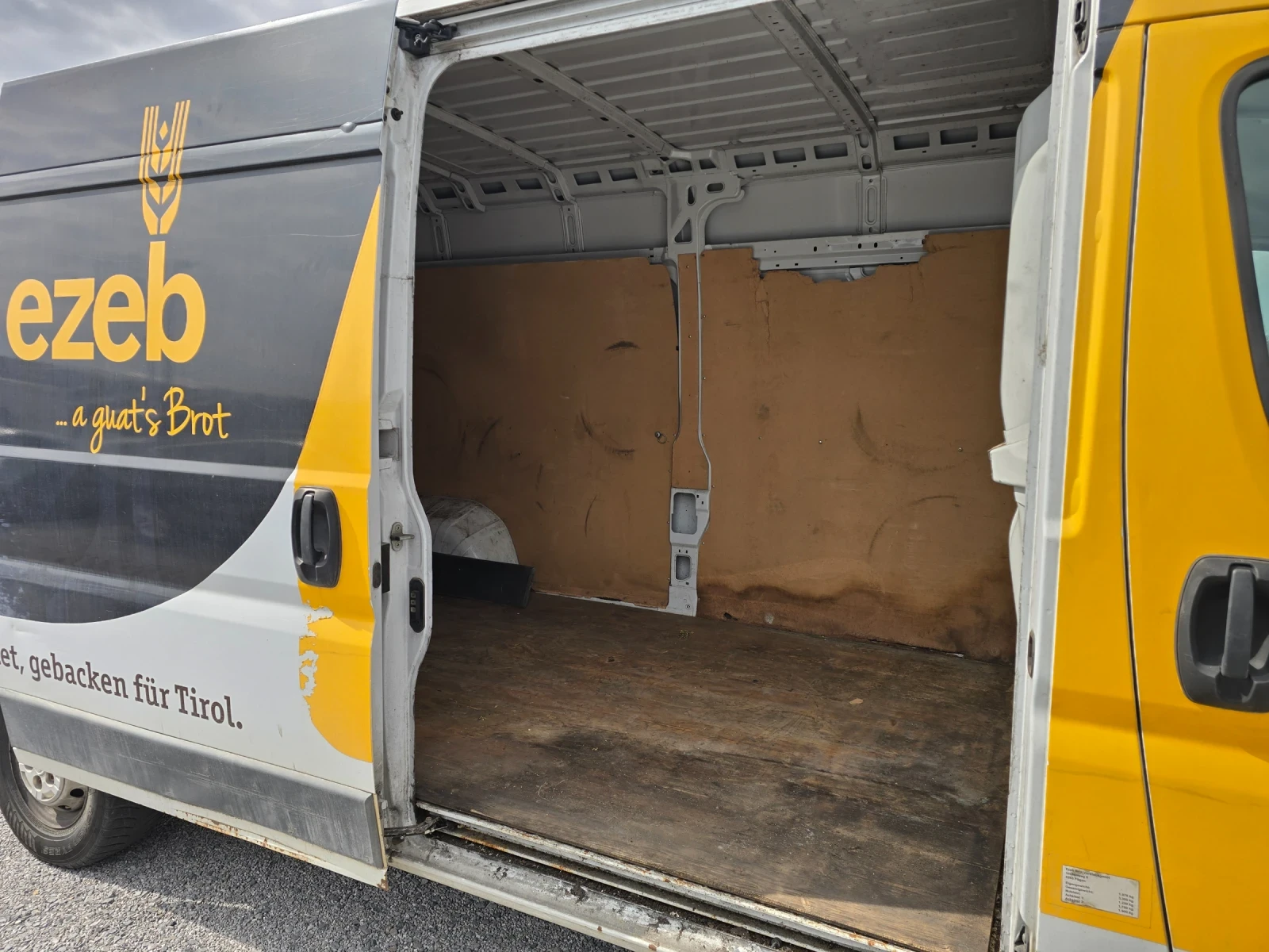 Fiat Ducato 2.3D 131кс Дълга База Висок Таван ЕВРО 6В, снимка 14 - Бусове и автобуси - 54948843