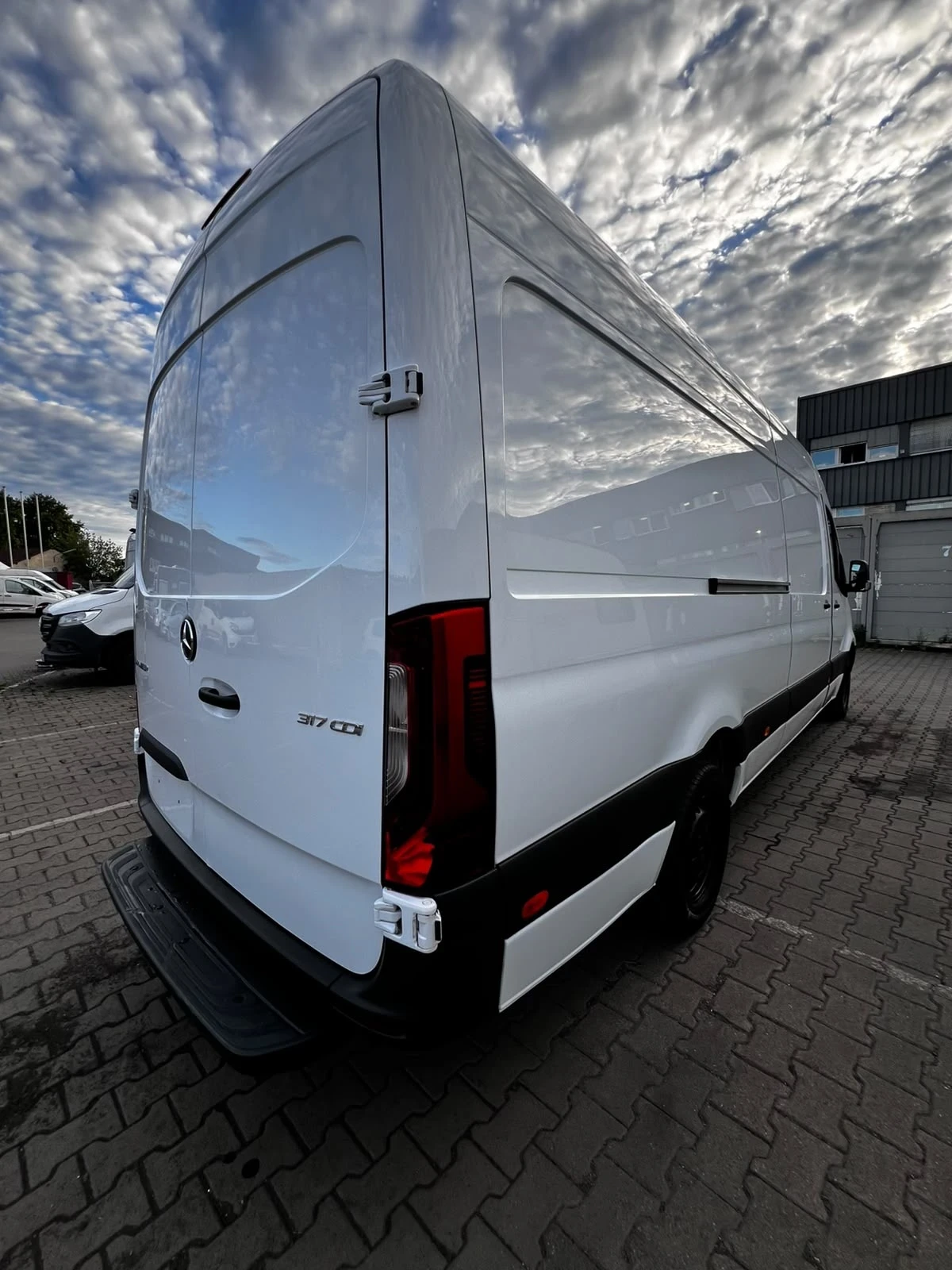 Mercedes-Benz Sprinter 317 хладилен  уникат макси, снимка 4 - Бусове и автобуси - 55580409