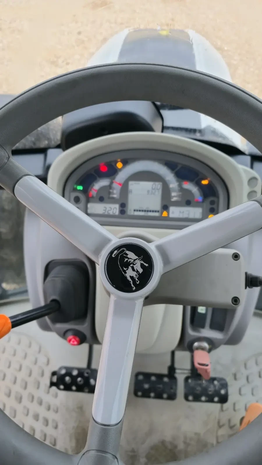 Трактор Lamborghini Strike 120 - изображение 6