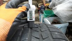 Гуми Зимни 225/50R17, снимка 4