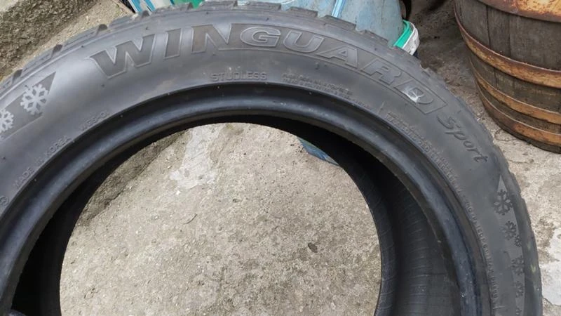 Гуми Зимни 225/50R17, снимка 7 - Гуми и джанти - 29260227