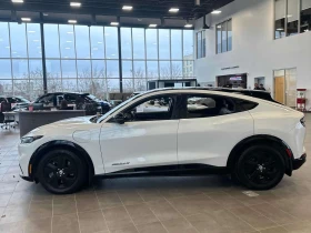 Ford Mustang Mach-E California Route 1  CARFAX, снимка 2