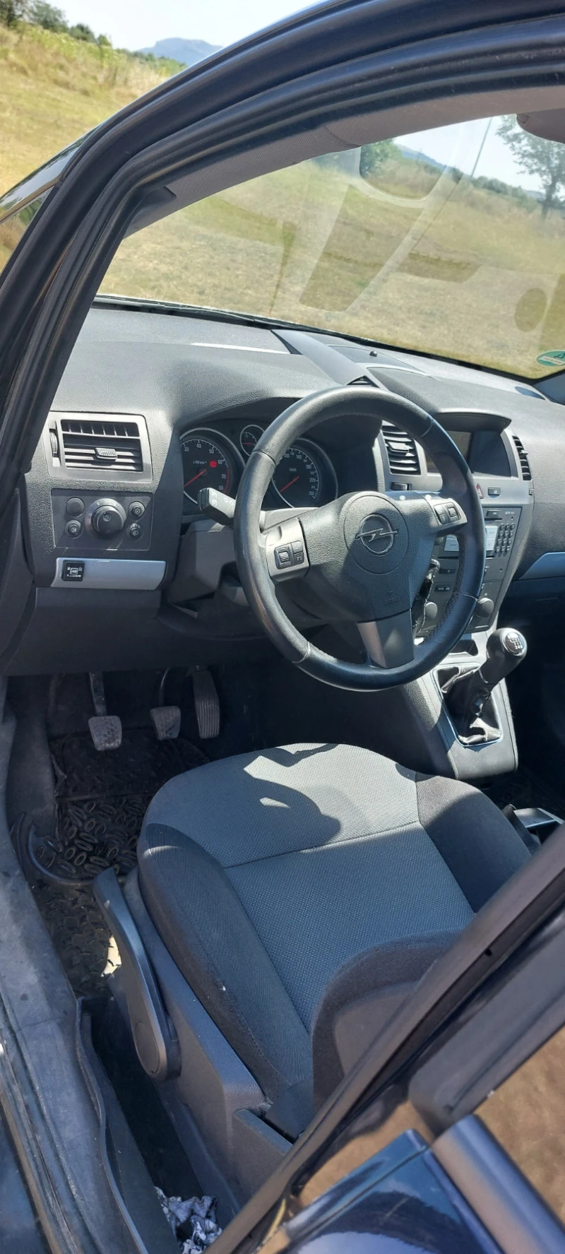 Opel Zafira, снимка 5 - Автомобили и джипове - 47208379