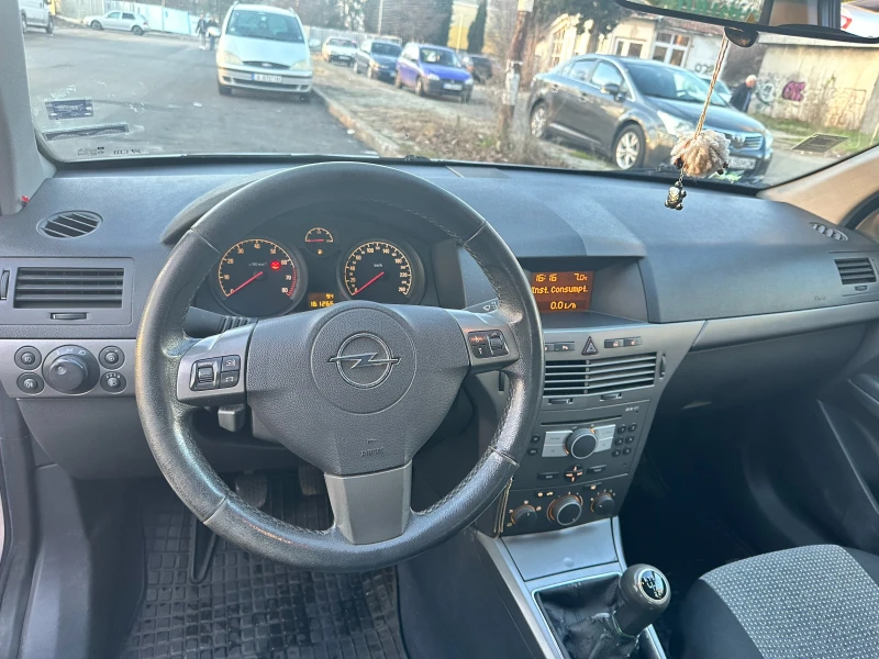 Opel Astra H, снимка 9 - Автомобили и джипове - 48522074