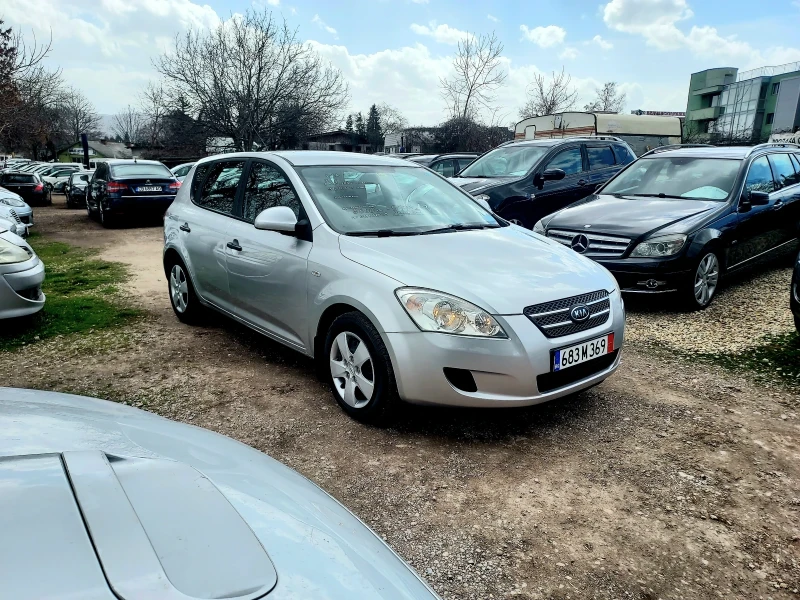 Kia Ceed 98 000 км., снимка 2 - Автомобили и джипове - 48784582