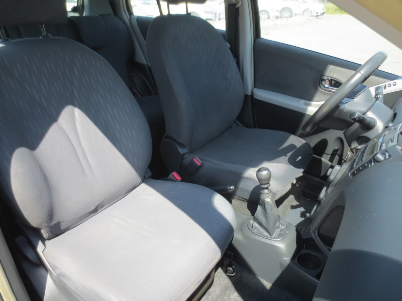Toyota Yaris 1.4 D-4D* 6Sk.* , снимка 13 - Автомобили и джипове - 50399872