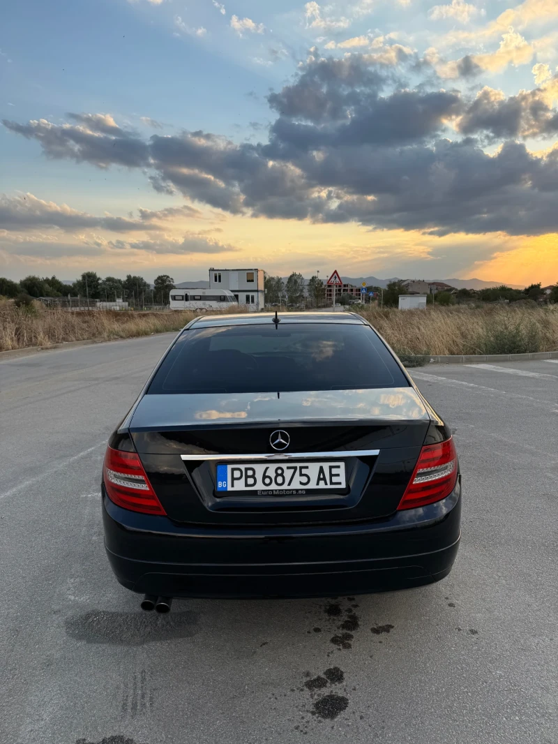 Mercedes-Benz C 200 2.0, снимка 4 - Автомобили и джипове - 52526737