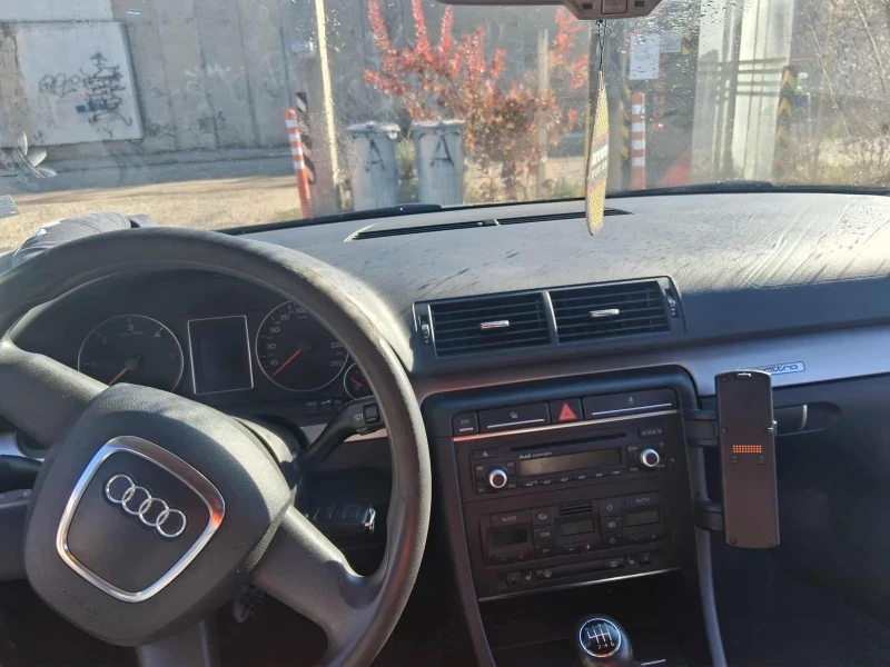 Audi A4, снимка 8 - Автомобили и джипове - 52368819