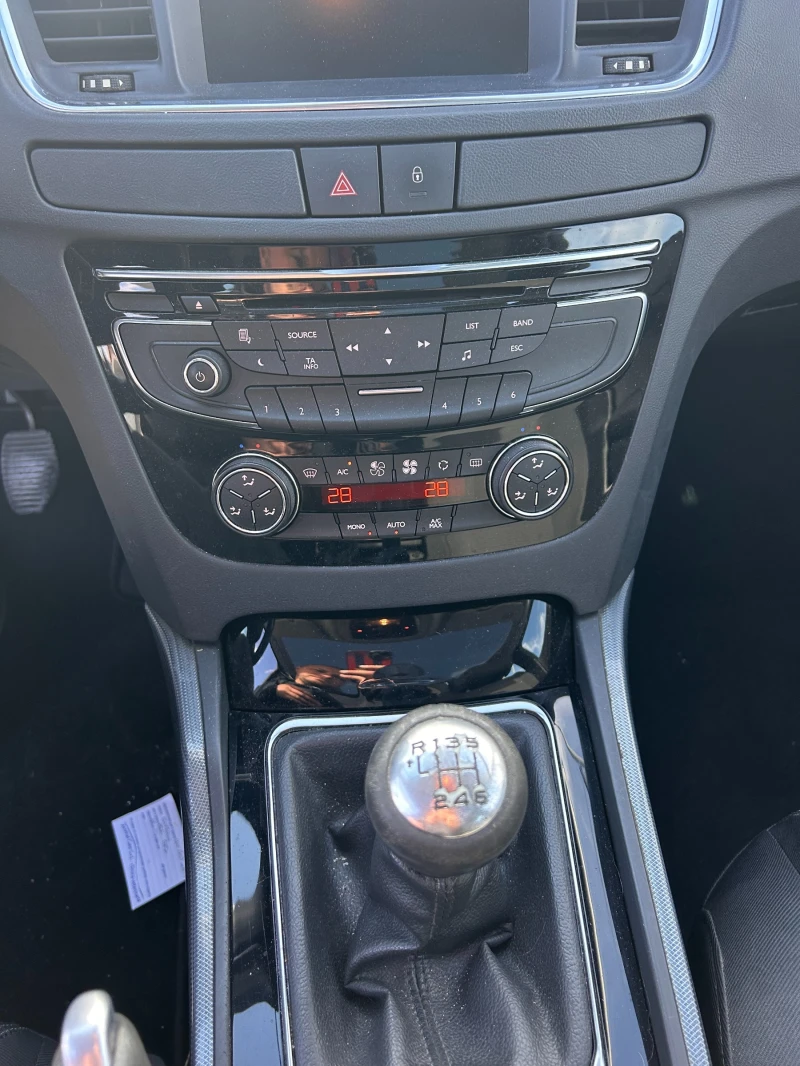 Peugeot 508 2.0HDI PANORAMA/NAVI EURO 5, снимка 13 - Автомобили и джипове - 52404148