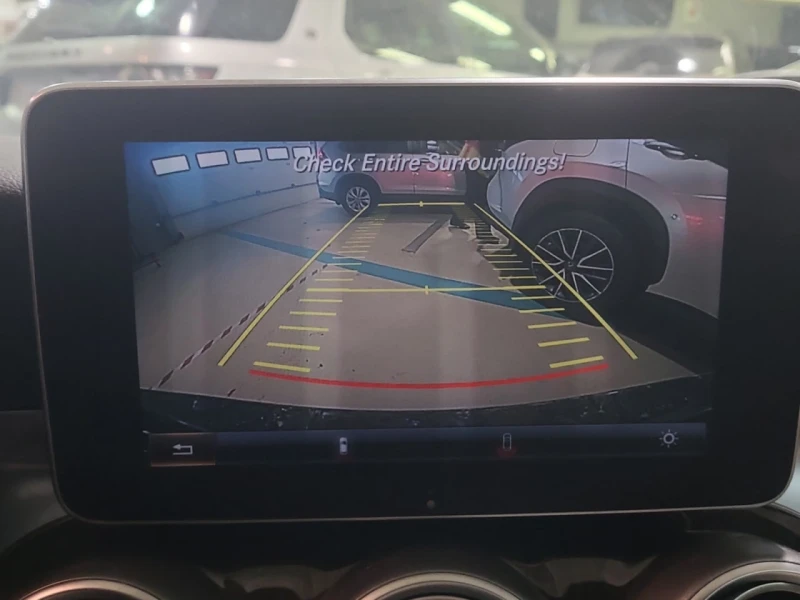 Mercedes-Benz C 300 * АВТО КРЕДИТ* ЦЕНА ДО БГ * СЕРВИЗНА ИСТОРИЯ * , снимка 10 - Автомобили и джипове - 52624883