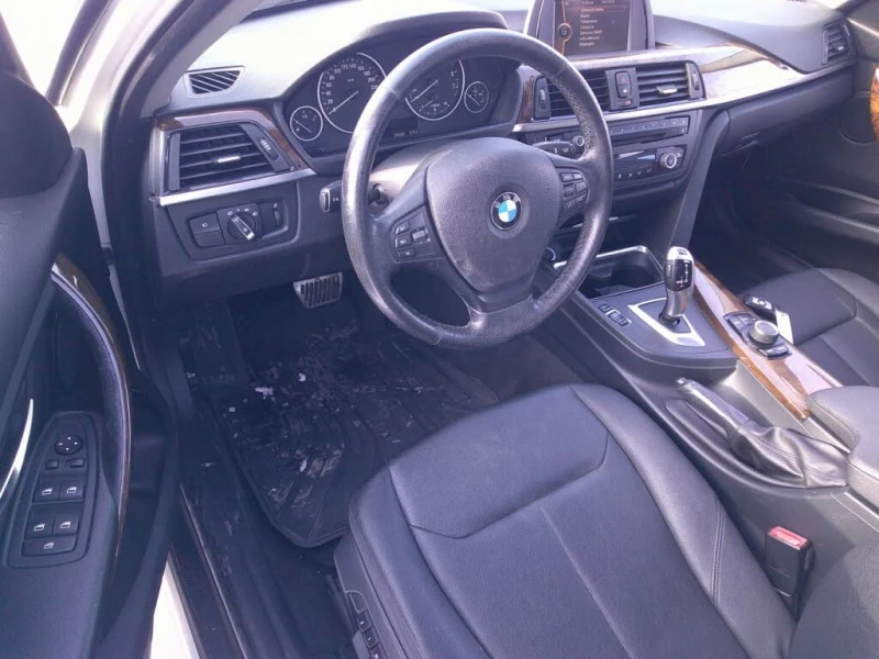 BMW 328 xDrive Sedan * АвтоКредит* (Цена до БГ) , снимка 11 - Автомобили и джипове - 53454810