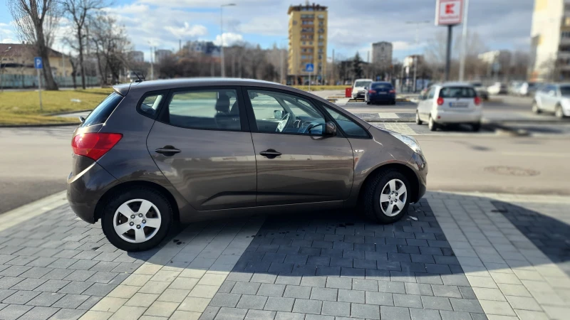 Kia Venga 1.6 16v SWISS, снимка 7 - Автомобили и джипове - 53477704