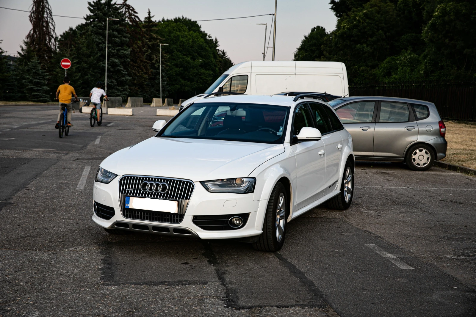 Audi A4 Allroad 2.0TDI 190к.с 4х4 АВТОМАТИК 7 предавки - изображение 6