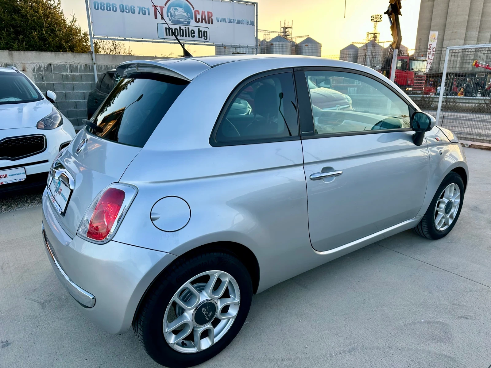 Fiat 500 1.2i Sport! Клима! Кожен салон! Лизинг! - изображение 4